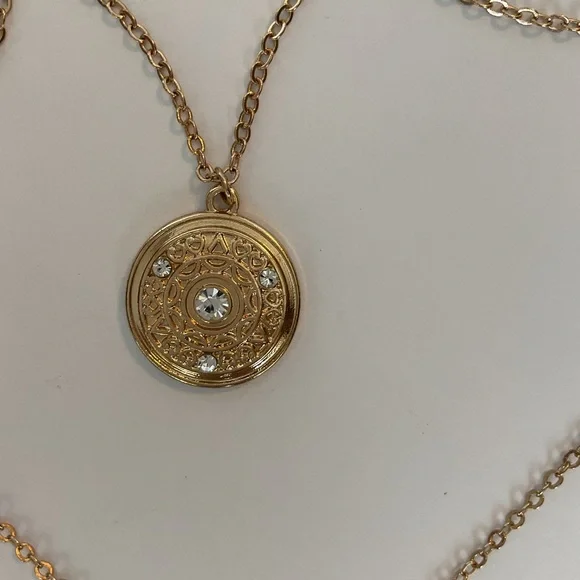 European & Australian Coin Pendant 4 layered Tiered Gold Tone Euro Travel Summer - Picture 6 of 11